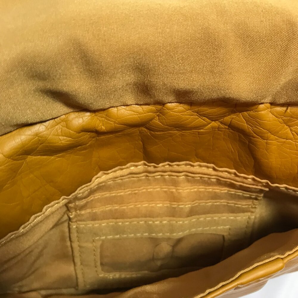 Bueno Faux Leather Crossbody Bag - Picture 6 of 9